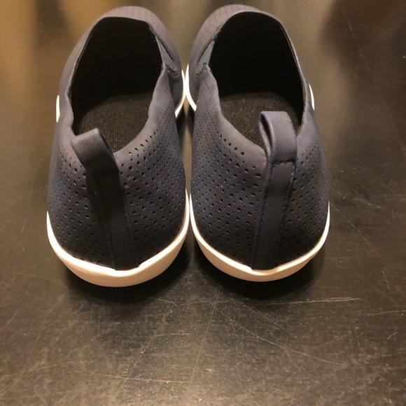 Alessia by Comfortview Navy Slip-On Size 8-1/2W - Picture 4 of 6
